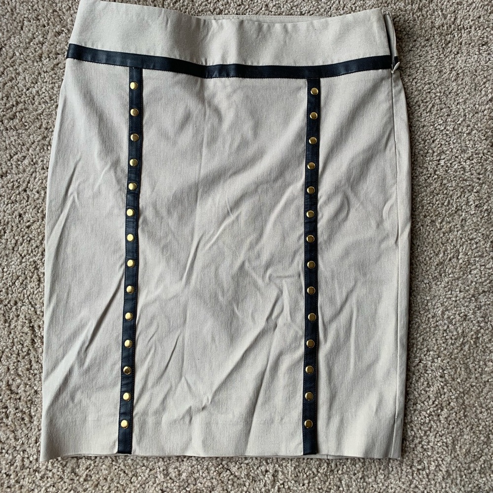 THE LIMITED midi skirt - perfect for work!